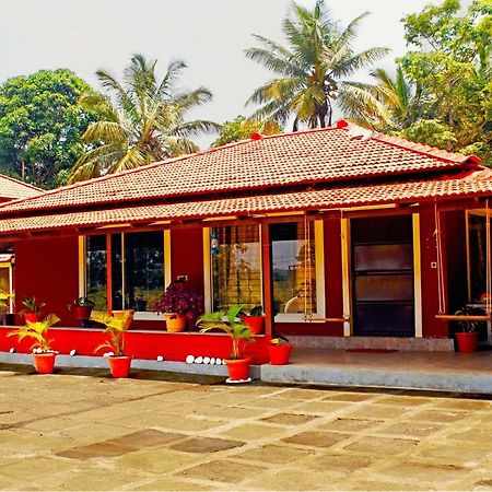 Cs County Resort Sakleshpur Eksteriør billede