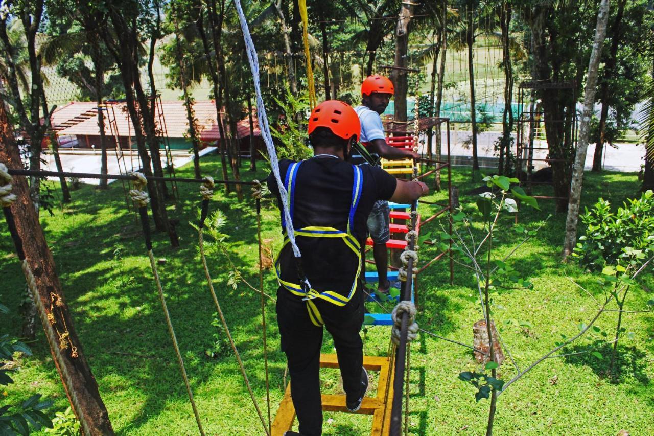 Cs County Resort Sakleshpur Eksteriør billede