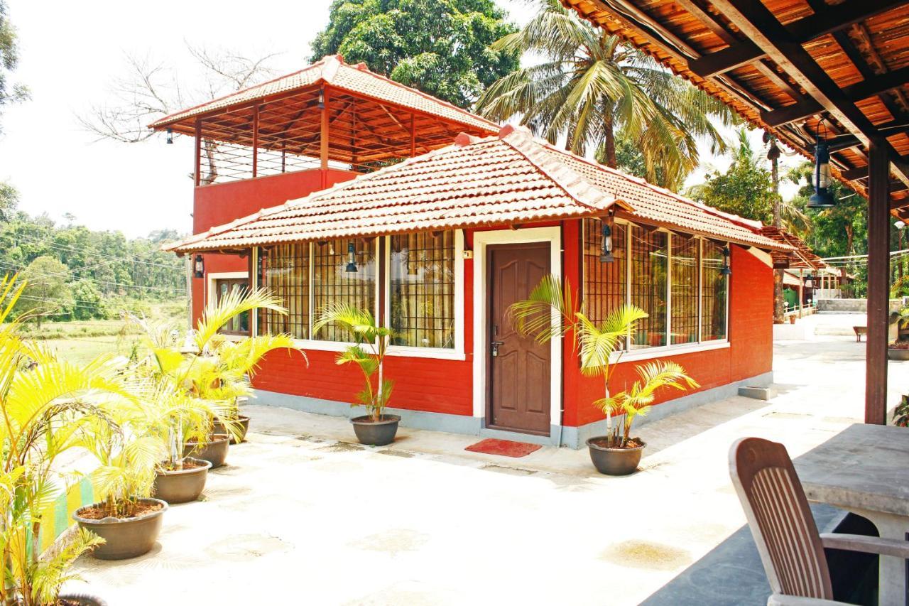 Cs County Resort Sakleshpur Eksteriør billede