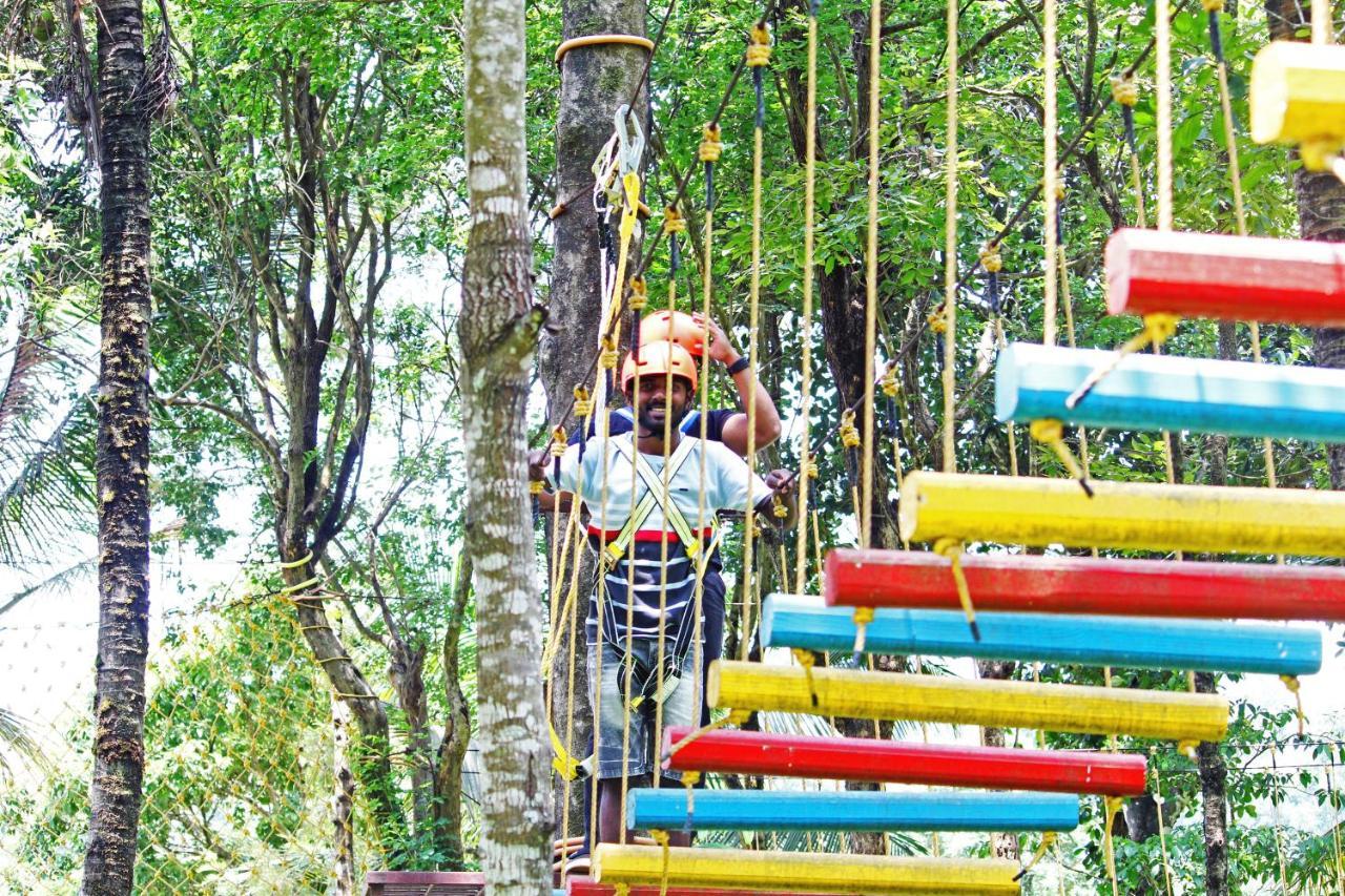 Cs County Resort Sakleshpur Eksteriør billede