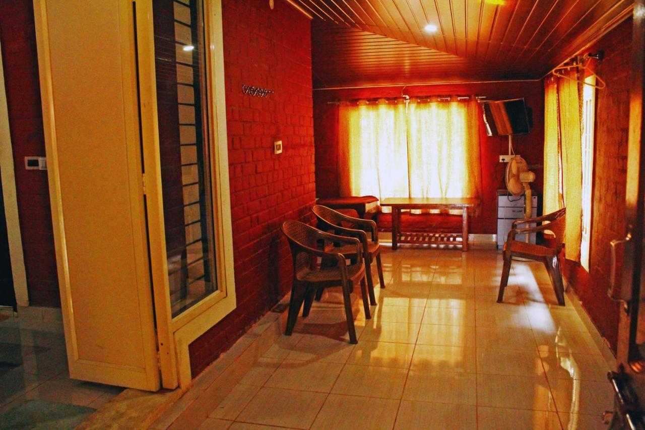 Cs County Resort Sakleshpur Eksteriør billede