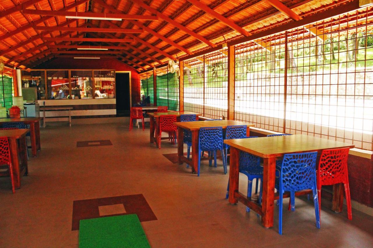 Cs County Resort Sakleshpur Eksteriør billede