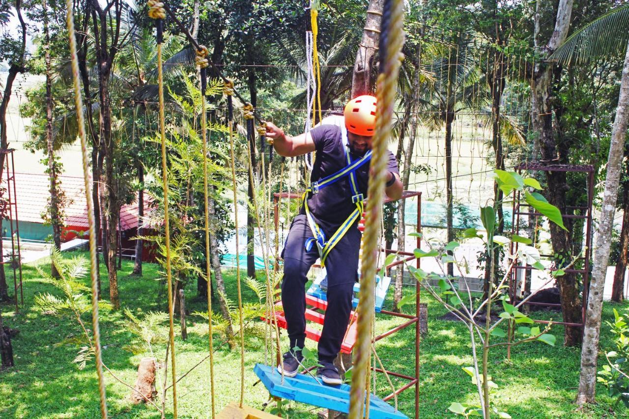 Cs County Resort Sakleshpur Eksteriør billede
