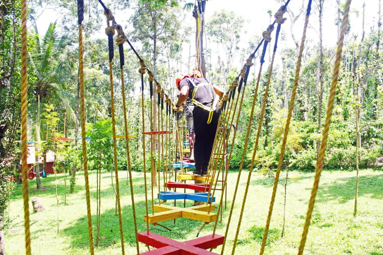 Cs County Resort Sakleshpur Eksteriør billede