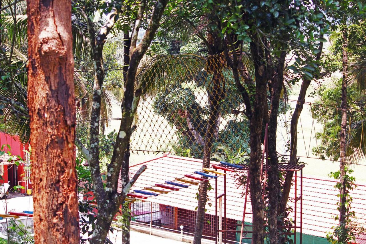 Cs County Resort Sakleshpur Eksteriør billede